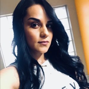 Meet your Posher, Mayra